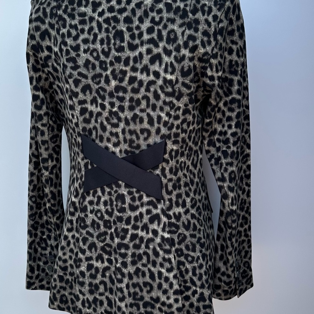 CAbi Black and Tan Leopard Print Blazer Tailored Fit - Picture 3 of 16